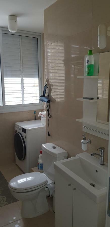 2 Bdr Nitza Appartment With Balkony 内坦亚 外观 照片